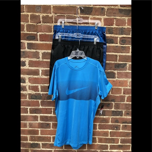Nike Men's Lot Of 3: Tee & 2 Shorts Size L NWT